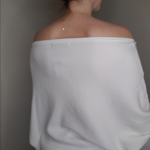 Ivory cashmere blend off the shoulder sweater - Picture 3 of 12